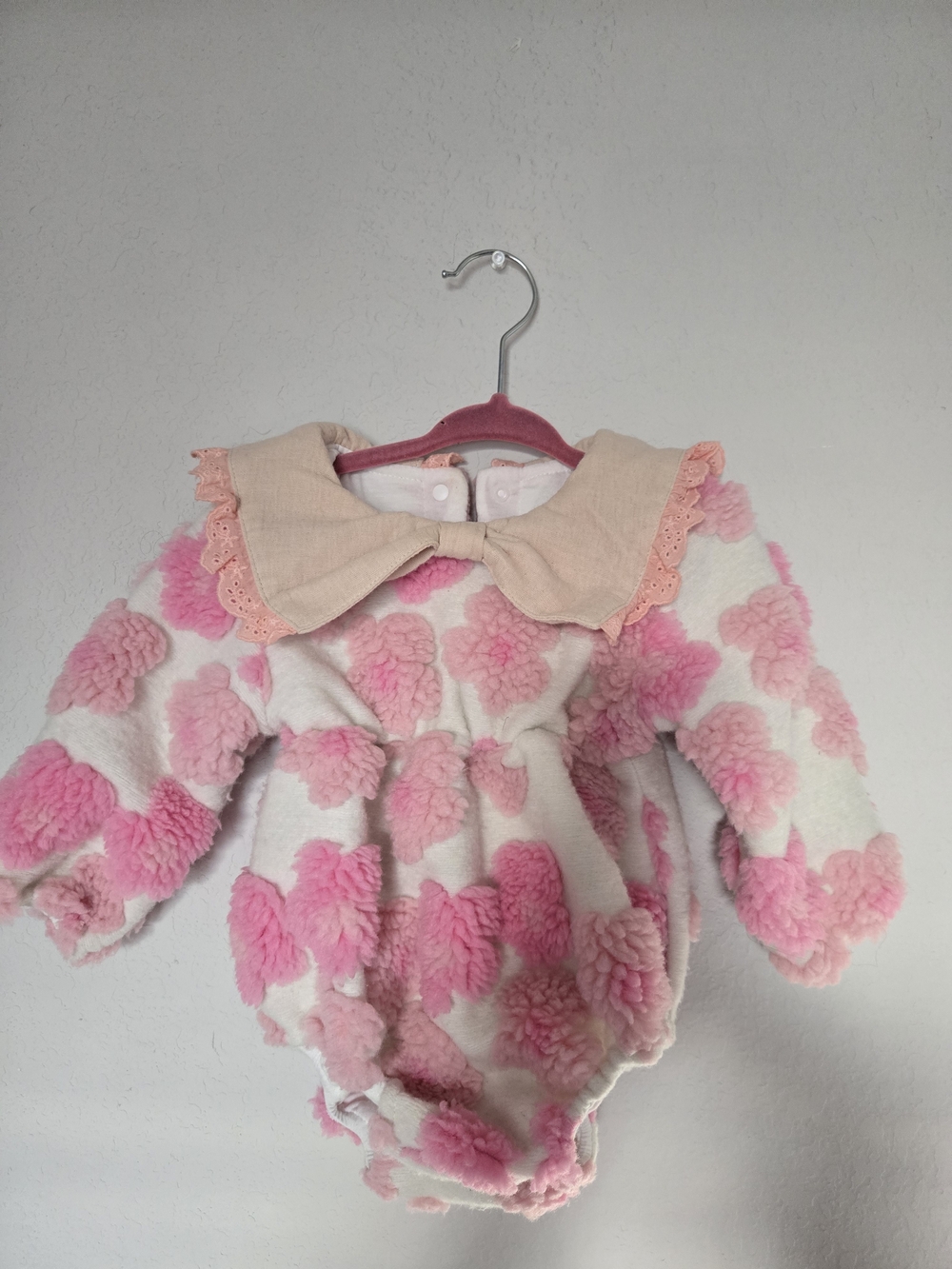 SHEIN Pink and Cream Floral Plush Baby One-Piece with Peter Pan Collar
